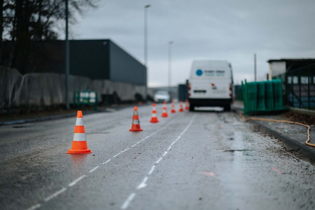 photo d'une zone de chantier sciage béton
