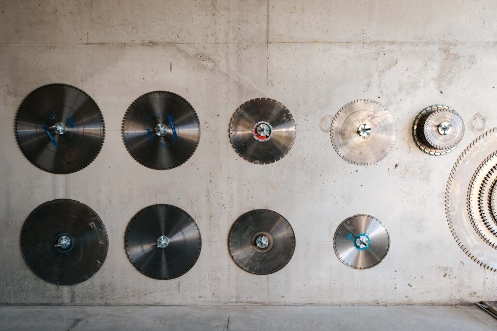 Photo de scies pour sciage et carottage béton